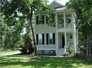 5352 Peerless Dr, Wadmalaw Island, SC 29487