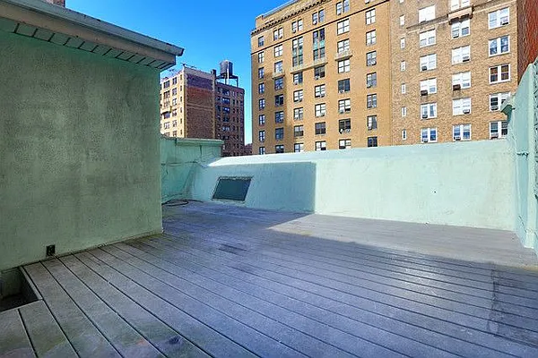 Rented by Charles Coutinho LLC | media 39