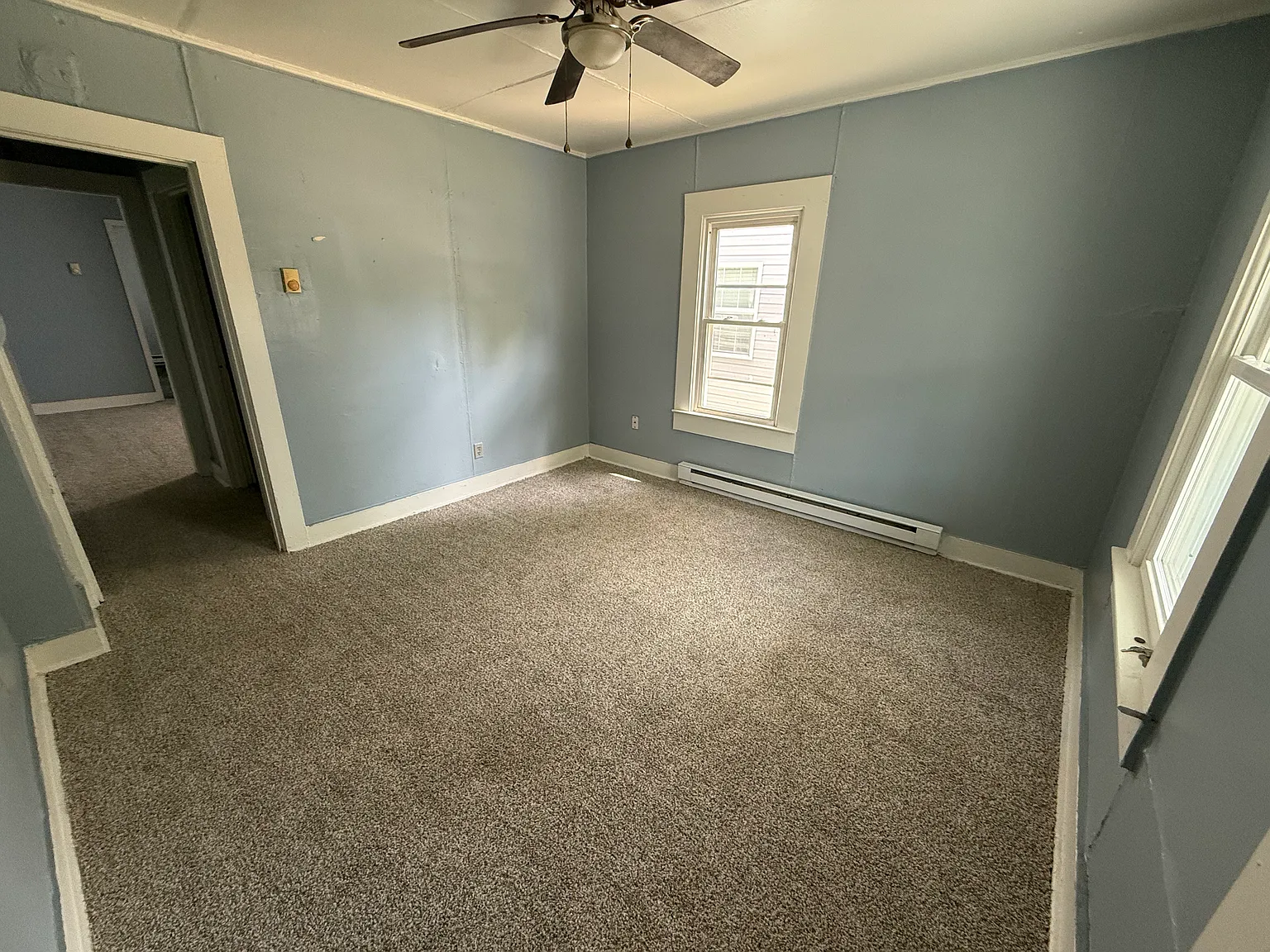 1 bed, 960 sqft, $985 — Photo 3