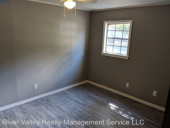 5th image of 1910 S El Paso Ave APT 13