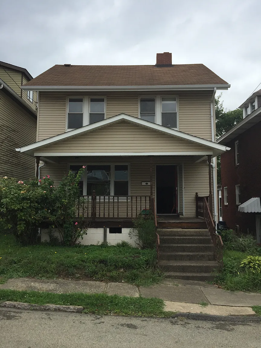 836 Elmwood St photo 1