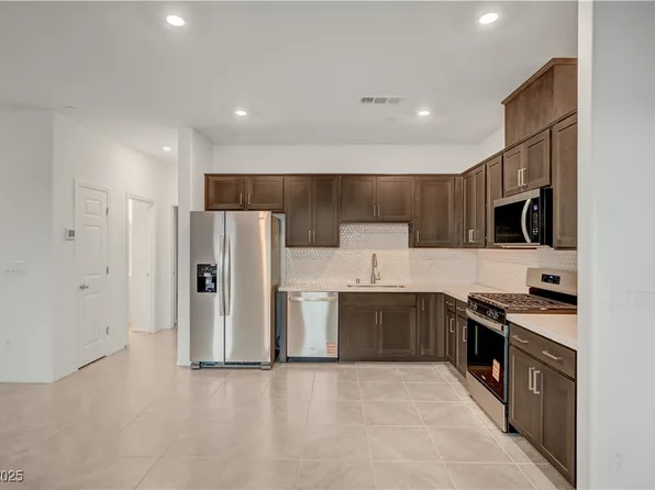 634 Bellus Pl, Henderson, NV 89015