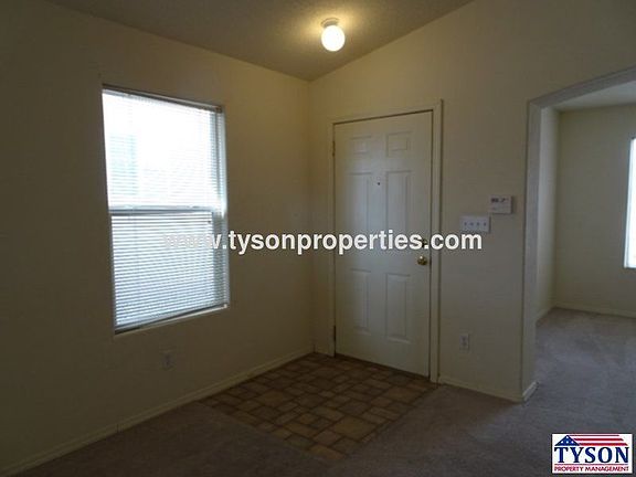 3rd image of 10404 Condor Dr NW