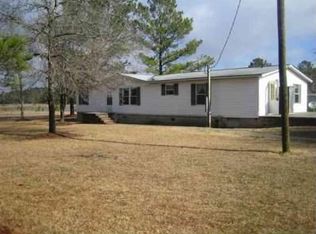 5695 Burgaw Hwy, Maple Hill, NC 28454