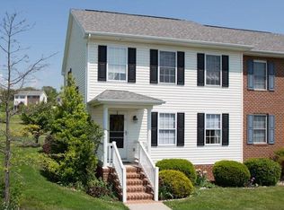 476 Pointe Dr, Harrisonburg, VA 22801