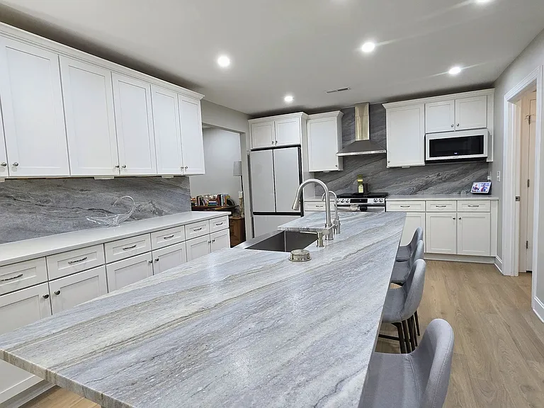 152 Vernon Dr — Photo 5