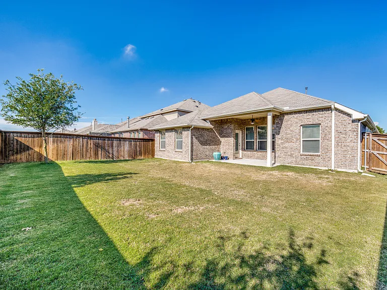 16708 Central Garden Ln — Photo 25