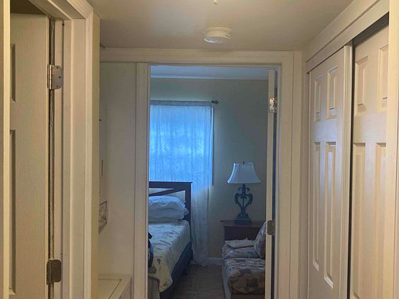2nd image of 107 NE 8th St #4