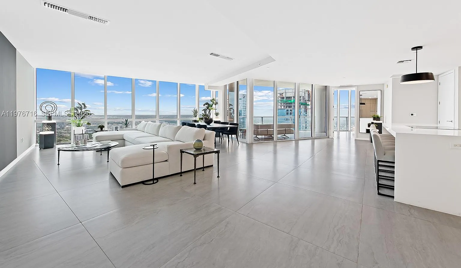 Paramount Miami Worldcent — Photo 3