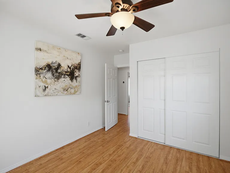 340 N La Fayette Park Pl — Photo 14