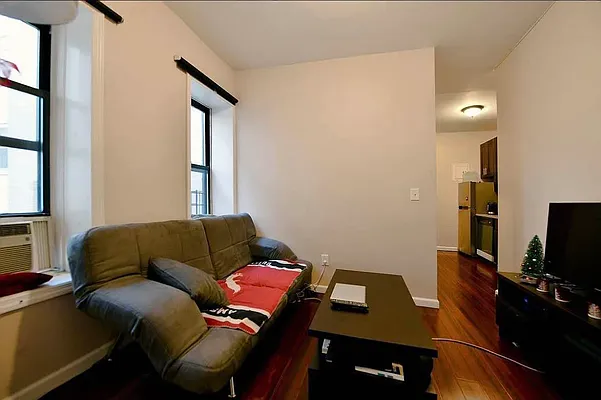 Rented by J Misrahi Realty Corp | media 15