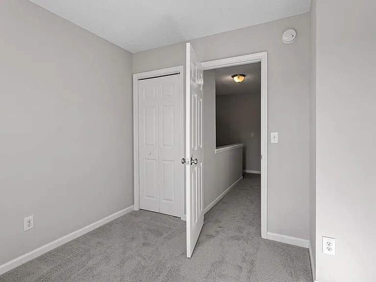 2839 Gross Ave — Photo 20