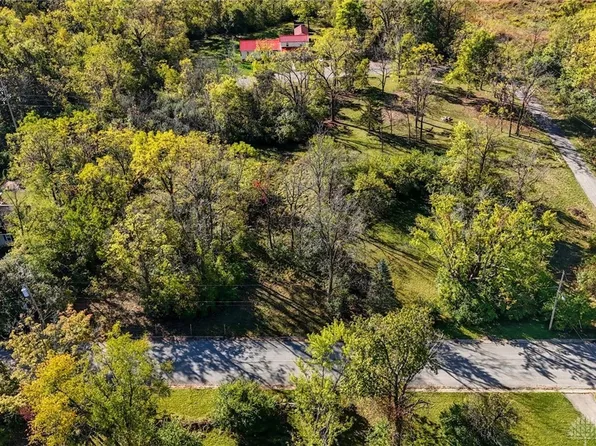 1515 W Perrin Ave, Springfield, OH 45506