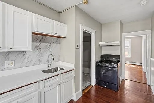 3 bed, 1000 sqft, $1,750 — Photo 3
