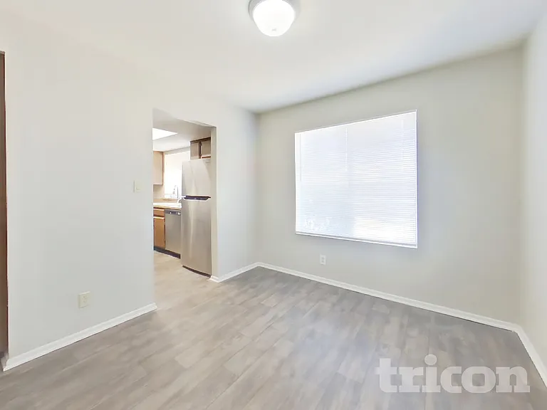4323 W Poinsettia Dr — Photo 16