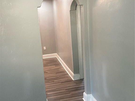 4th image of 135 Idlewood Ave
