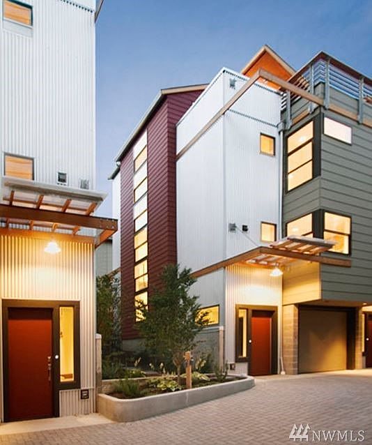1st image of 5922 California Ave SW Unit A