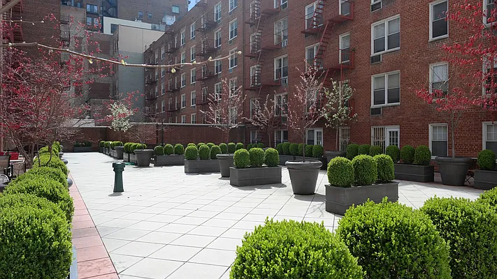 Rented by Stephen P. Wald | media 22