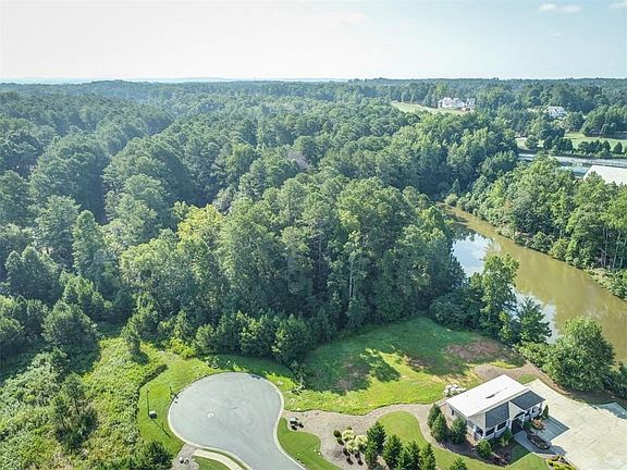 3rd image of 625 Stilwell Ct Lot 127
