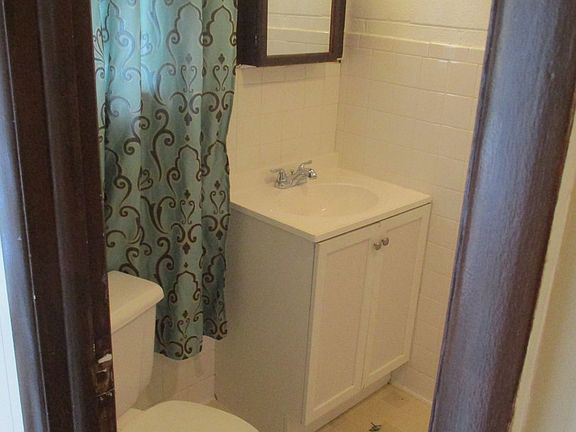 5th image of 308 N Sunshine St APT D