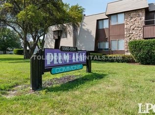 5562 Heatherdowns Blvd APT 16, Toledo, OH 43614