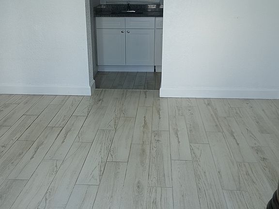 5th image of 3002 W Wilder Ave