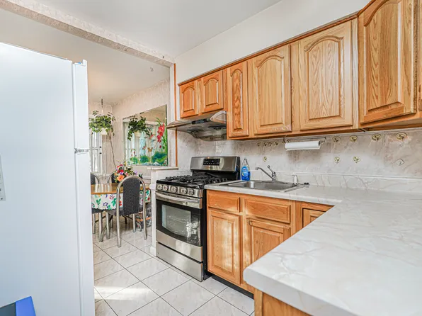 2375 East 12th Street image 9 of 25