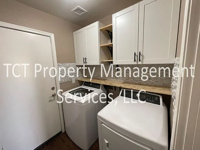 2424 W Saint Kateri Dr — Photo 8