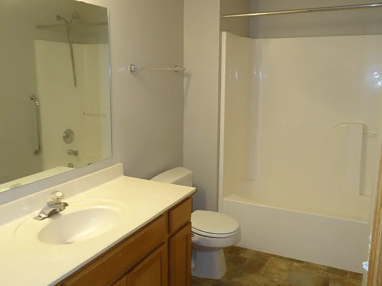 1650 Wellington Ln — Photo 12