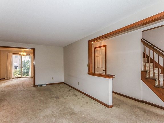 5th image of 7 Mansion Wood #F