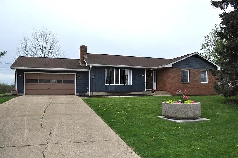 1029 South St photo 1