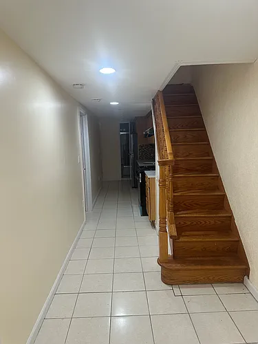 220 Neptune Ave #BASEMENT Photo 1