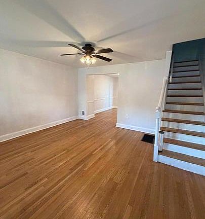 3rd image of 202 W Edgevale Rd #A
