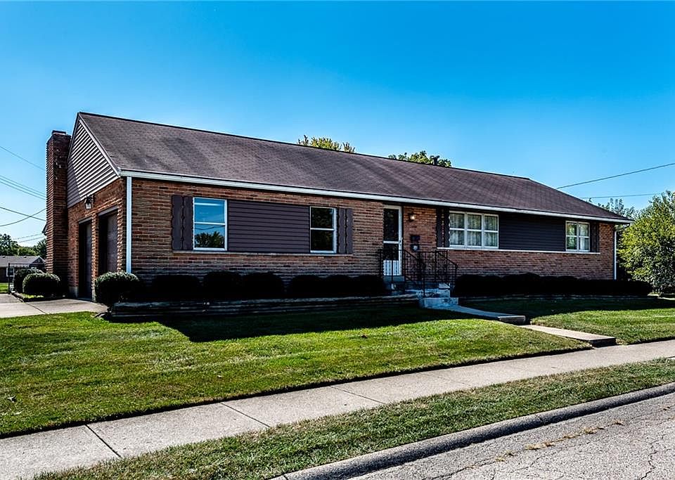 1st image of 301 W Roger Dr