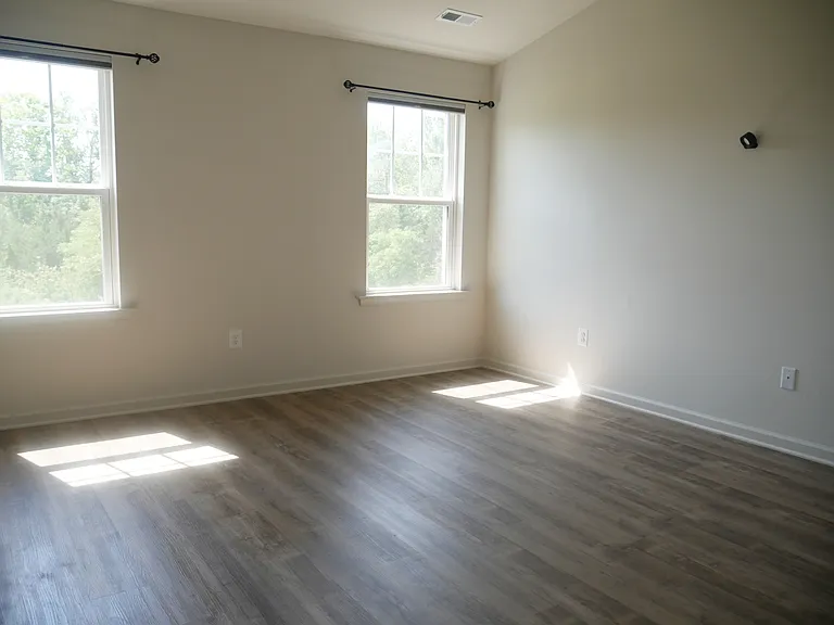 2517 Drake Ln — Photo 11