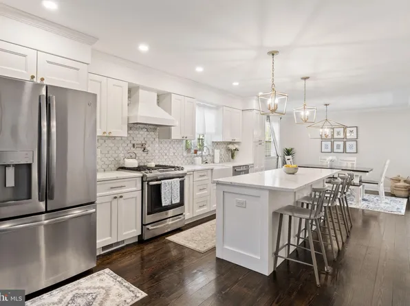 102 Windsor Pl, Ambler, PA 19002