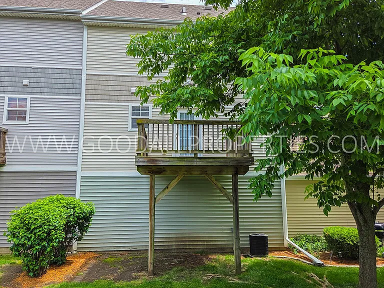 4304 153rd Pl — Photo 17