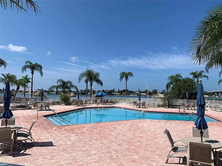 6061 Bahia Del Mar Cir #146 — Photo 21
