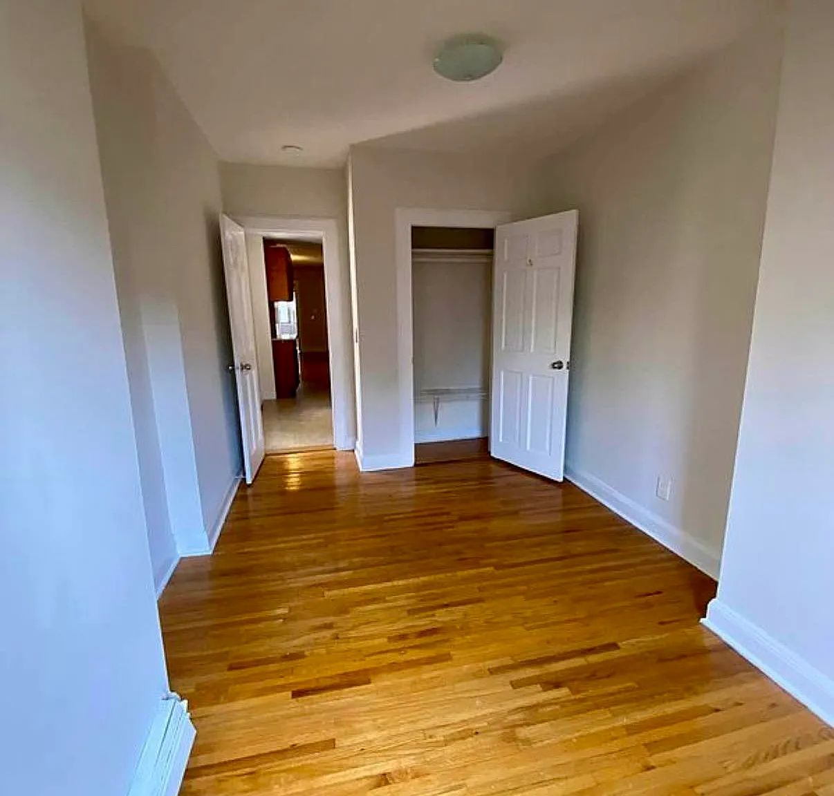 736A Union Street — Photo 4