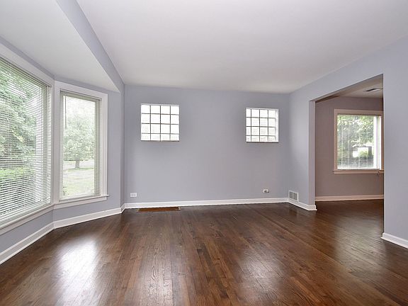 2nd image of 1814 N 76th Ct