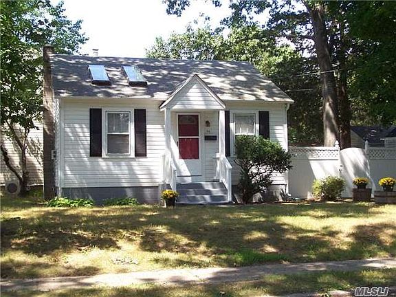 4th image of 195 Sedgewick St