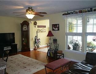4th image of 1003 Jessicas Ct