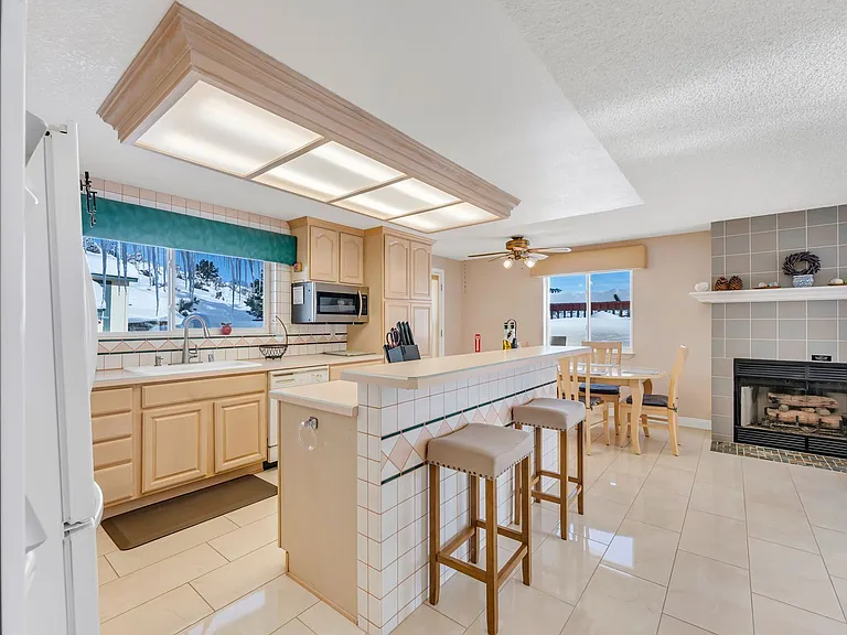 3790 Meadow Wood Rd — Photo 11