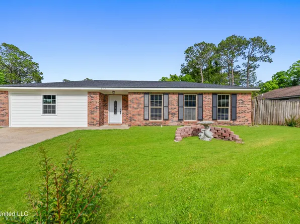 2512 San Lorenzo St, Gautier, MS 39553