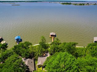 154 Ocean Dr, Gun Barrel City, TX 75156