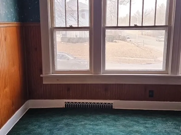 951 N Court St, Ottumwa, IA 52501