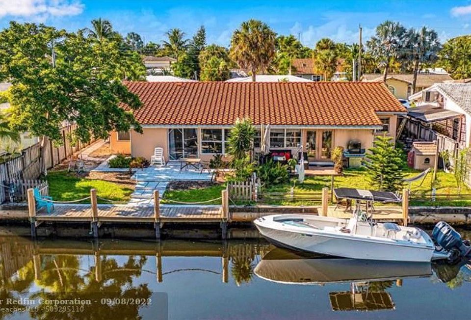 1st image of 1105 Citrus Isle #1105