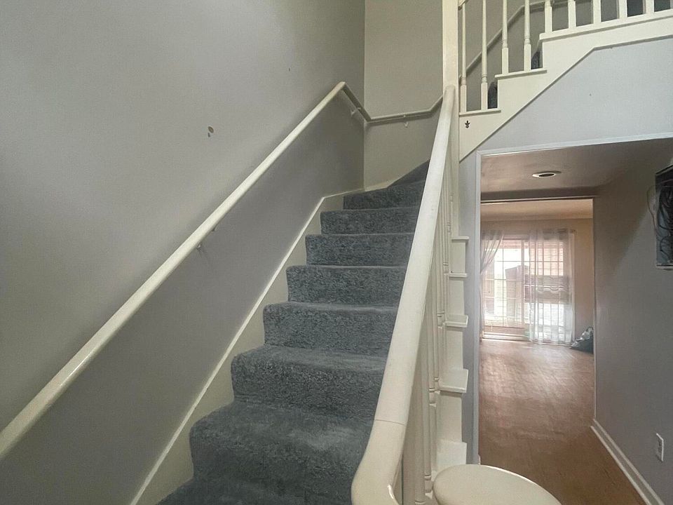 2nd image of 928 Courthouse Rd Unit 10