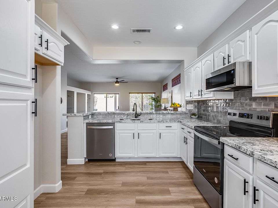 1st image of 15852 W ARROWHEAD Drive