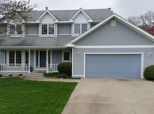 3025 Boulder Dr, West Des Moines, IA 50265